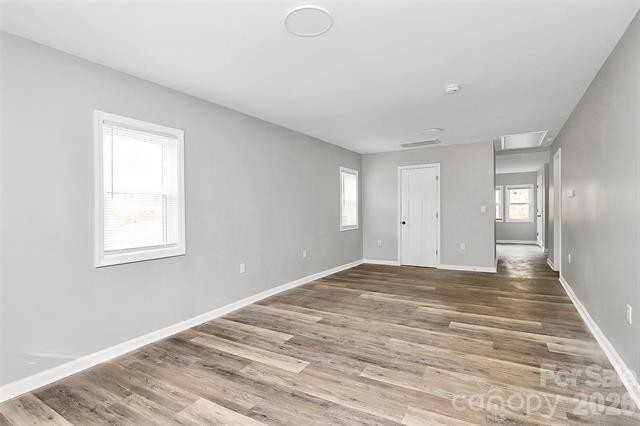 55 Dunn St #1 - Photo 4 of 9