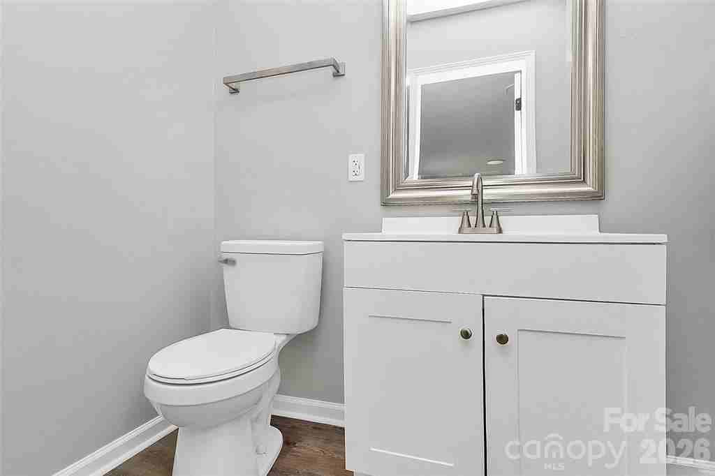 55 Dunn St #1 - Photo 7 of 9