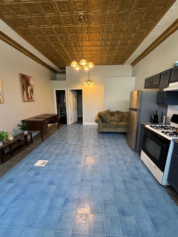 3260 W 105th St #2 - Photo 5 of 15