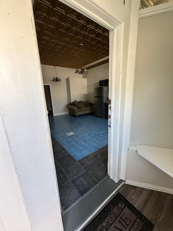 3260 W 105th St #2 - Photo 6 of 15