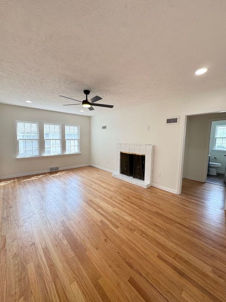 2034 N 49th St - Photo 4 of 15