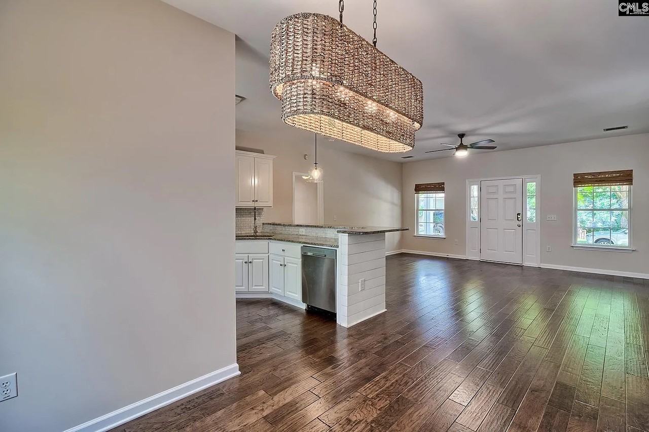 389 Northwood St #1 - Photo 5 of 9