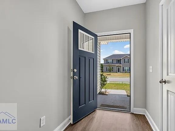 589 Meloney Dr #1 - Photo 4 of 24