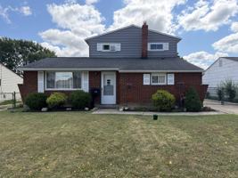 featured image of 6475 Sandfield Dr #1