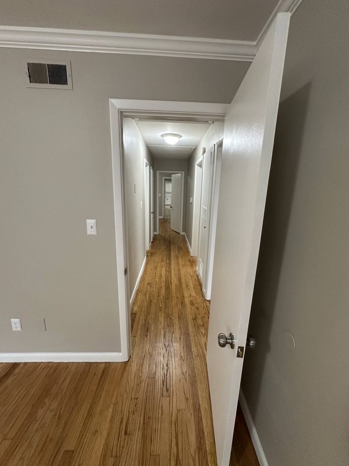511 Pinehill Rd #1 - Photo 7 of 19