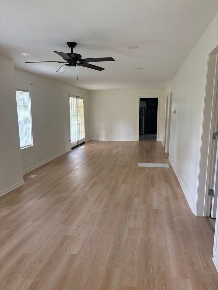 621 Odum Rd - Photo 4 of 18