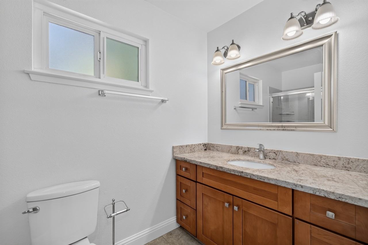 2045 Larsen Ct #1 - Photo 5 of 10