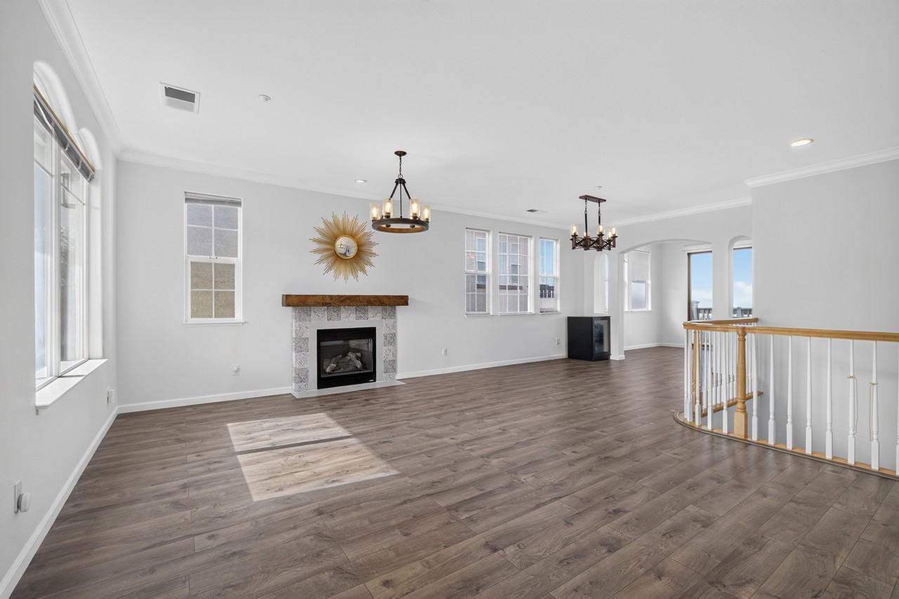 208 Goodwin Dr #1 - Photo 3 of 10