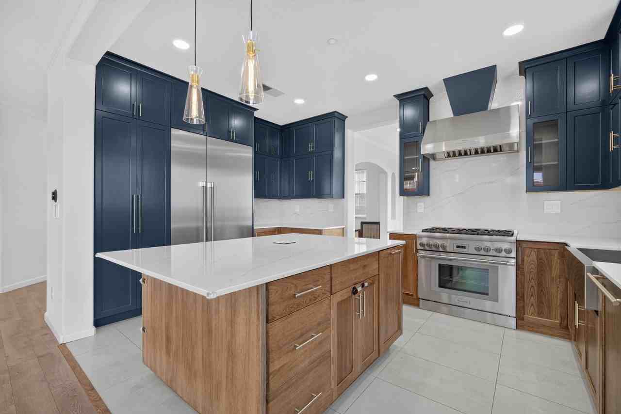 208 Goodwin Dr #1 - Photo 5 of 10