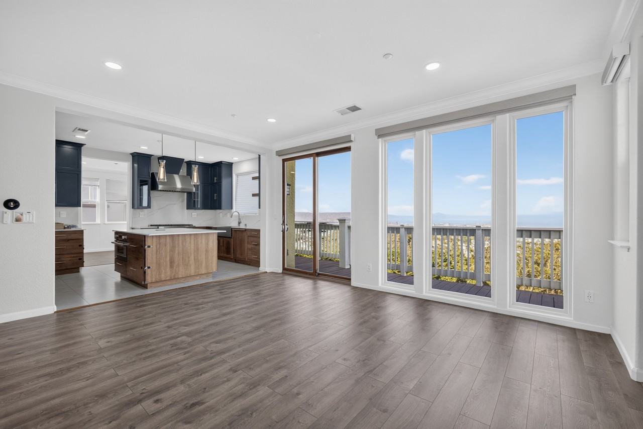 208 Goodwin Dr #1 - Photo 6 of 10