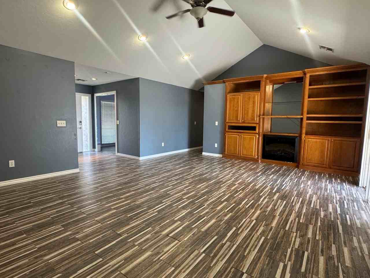 169 Nw Copperfield Dr - Photo 2 of 30