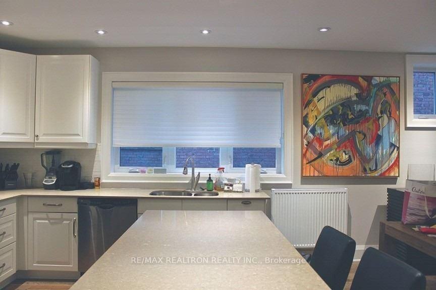 115 Chaplin Crescent #2 - Photo 3 of 11