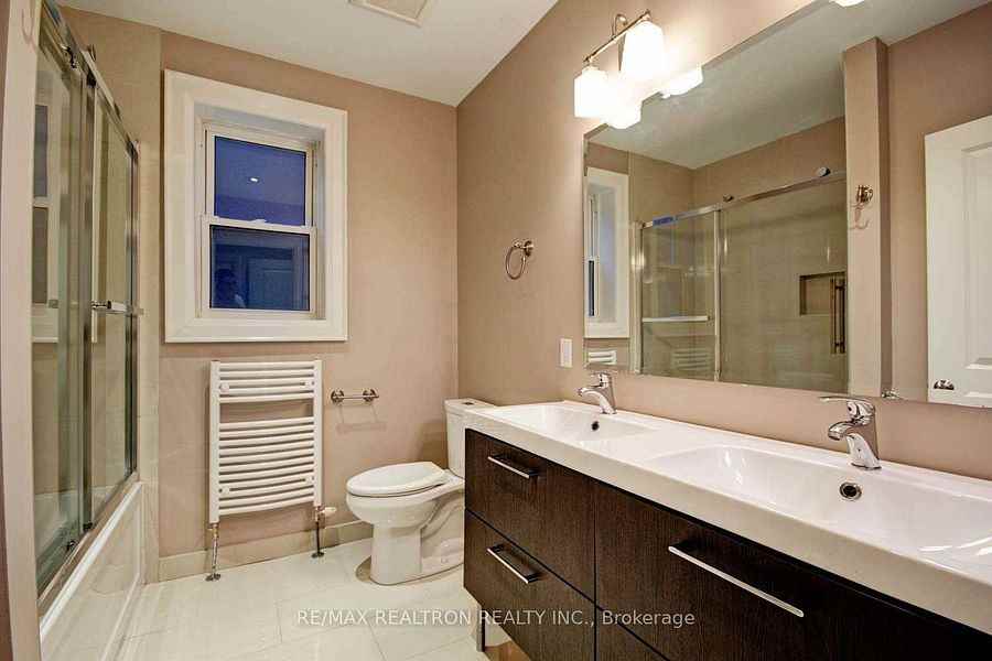 115 Chaplin Crescent #2 - Photo 6 of 11