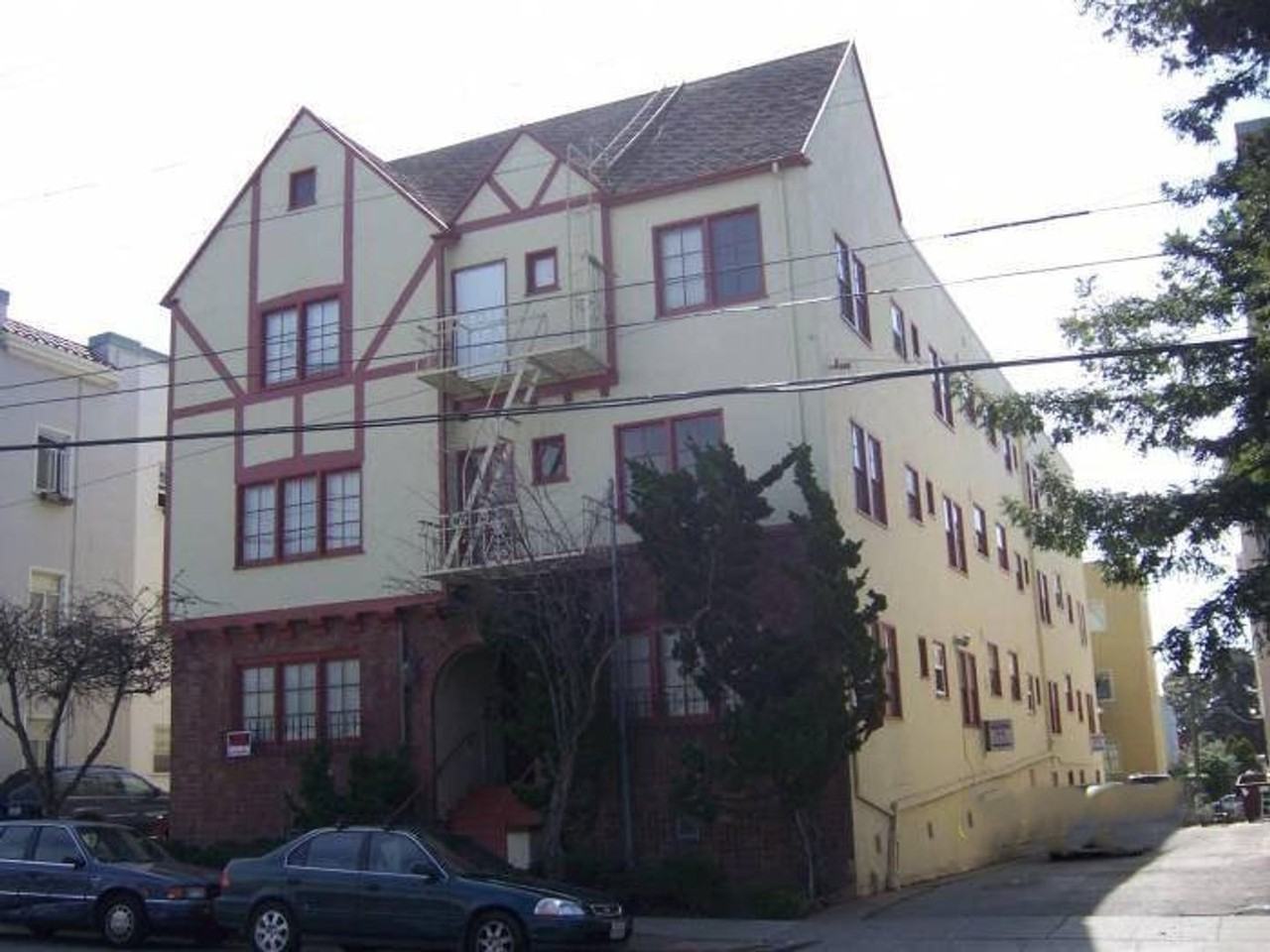2320 Haste St #1