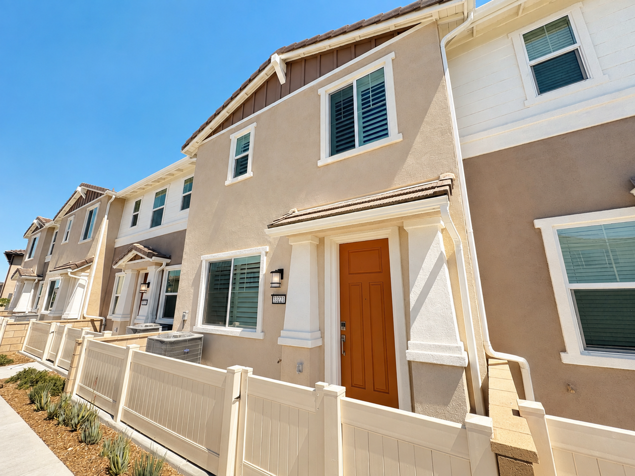 33221 Opal Glass Dr