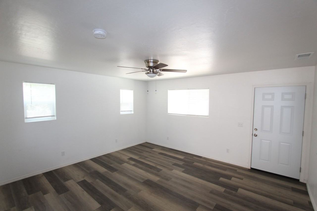 1621 N Center St #2 - Photo 6 of 22