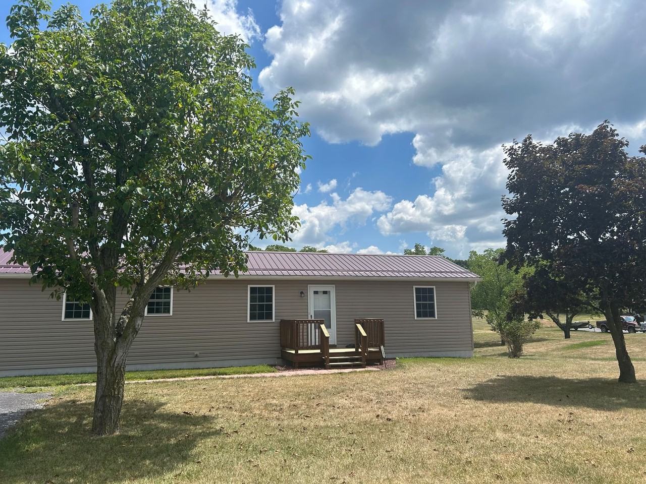 11560 Punch Bowl Rd - Photo 2 of 19
