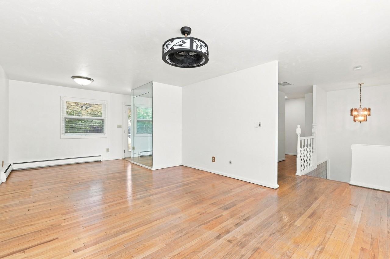 6276 W Monticello Ave - Photo 3 of 20