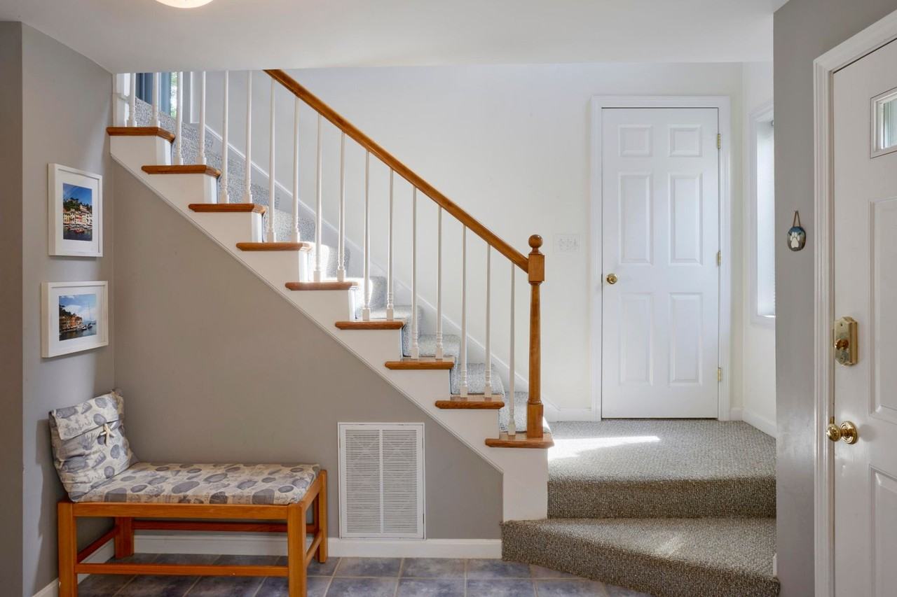 9 Riverview Dr - Photo 5 of 36