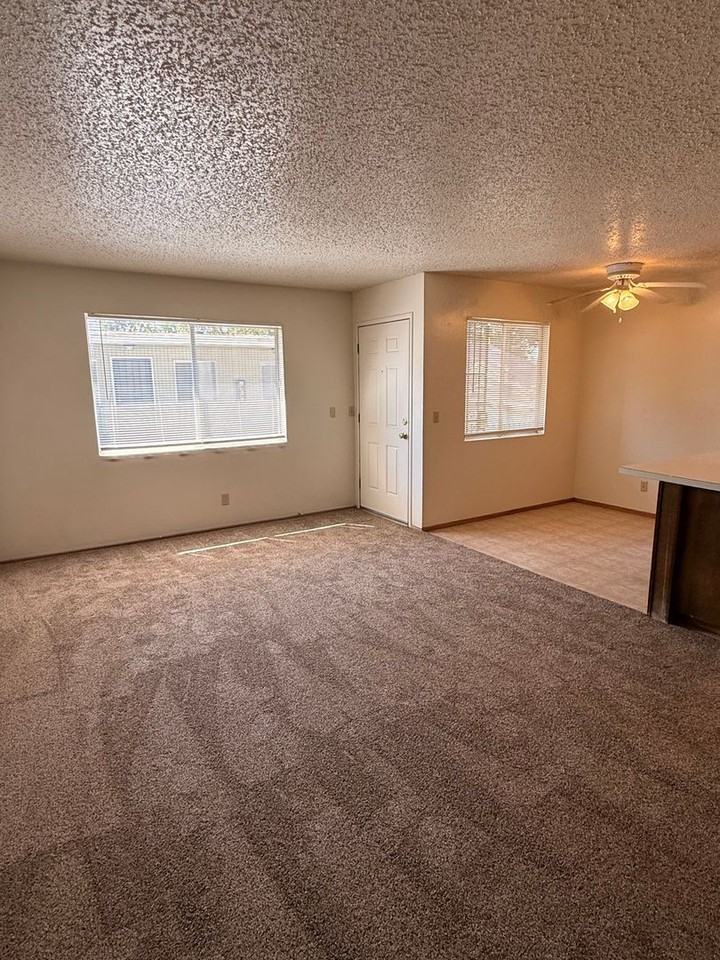 0753 - 216 W Sac - Photo 3 of 7