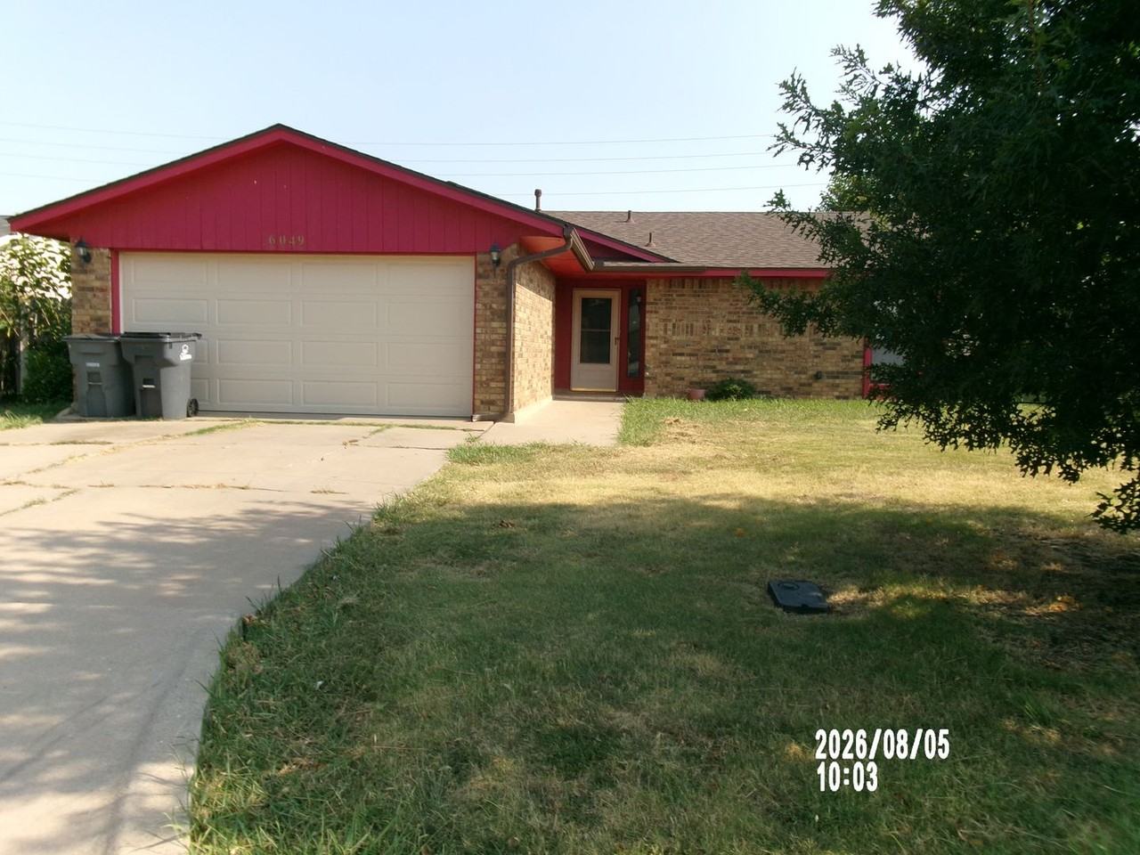 6049 Sw Atterbury Dr - Photo 3 of 37