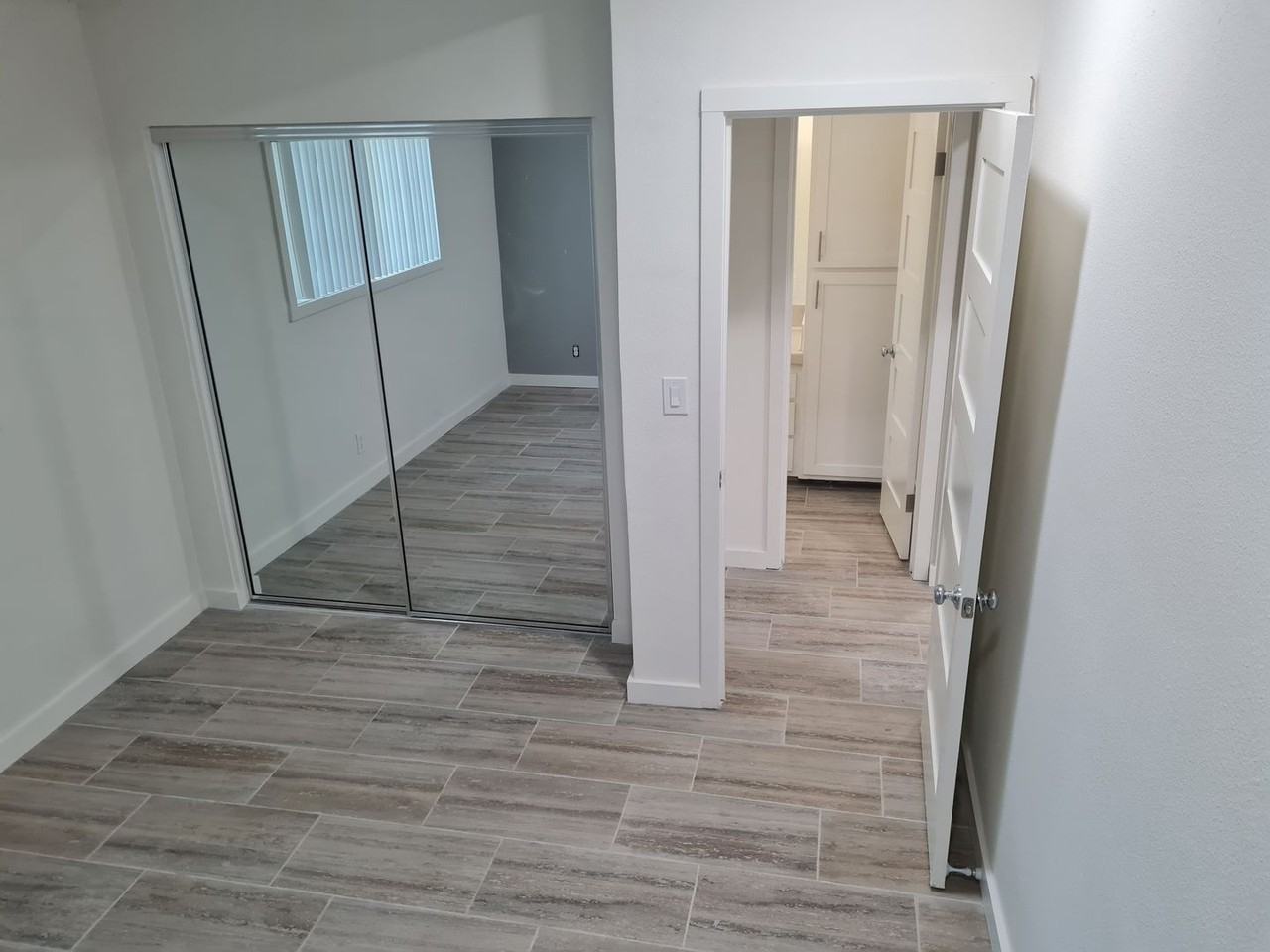 1437 W Almond Ave - Photo 5 of 7