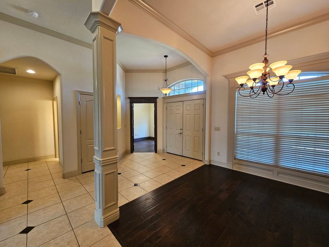 513 Summit View Ct - Photo 2 of 27