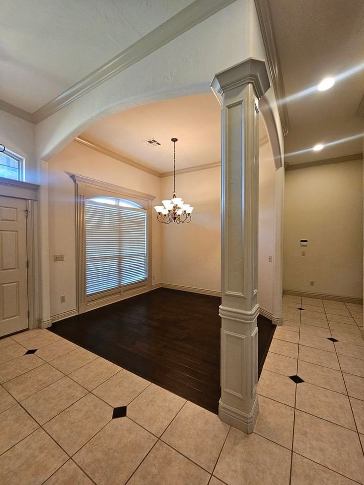 513 Summit View Ct - Photo 3 of 27