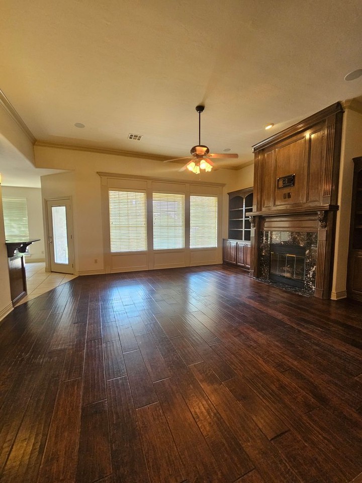 513 Summit View Ct - Photo 6 of 27