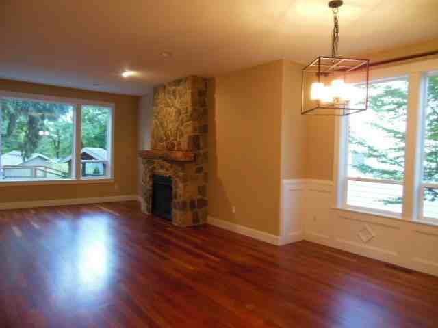 1119 Oak St - Photo 6 of 26