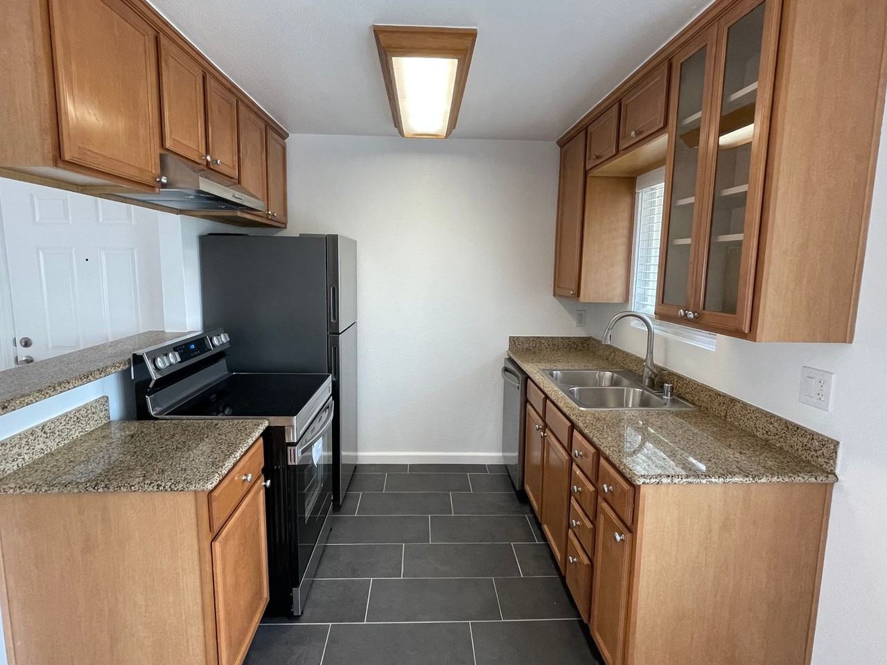 6333 College Grove Way - Photo 4 of 12