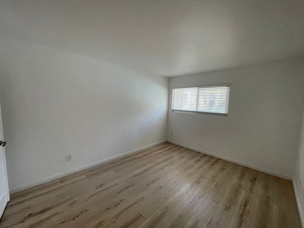 6333 College Grove Way - Photo 6 of 12