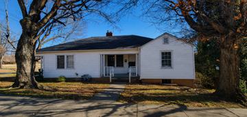 featured image of 2729 Patrick Ave