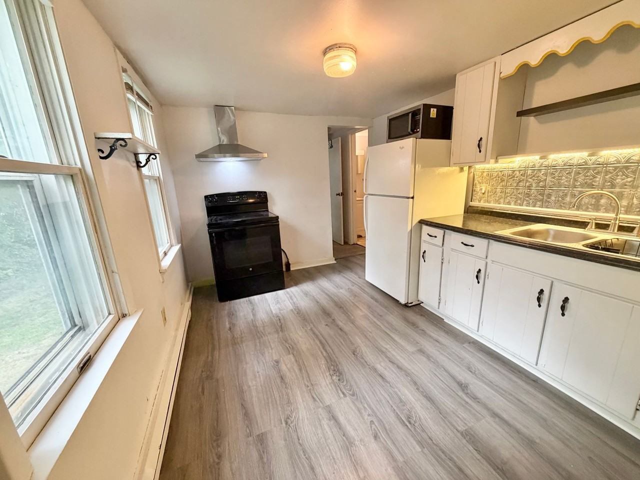 30 Sherman Street - Photo 3 of 27