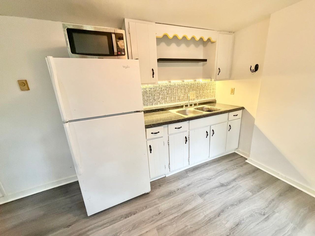 30 Sherman Street - Photo 6 of 27