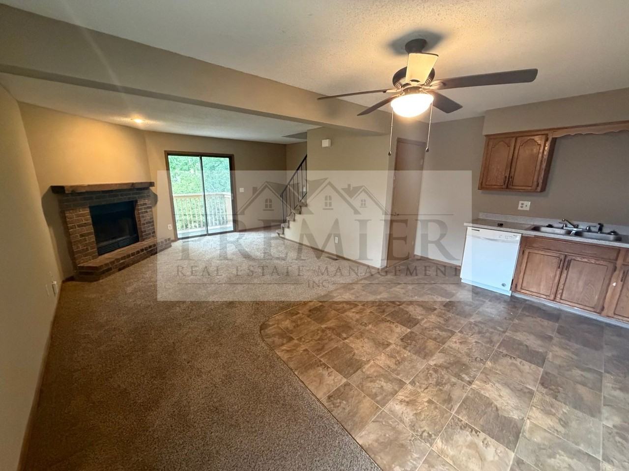 3556 Ne Independence Ave - Photo 5 of 18