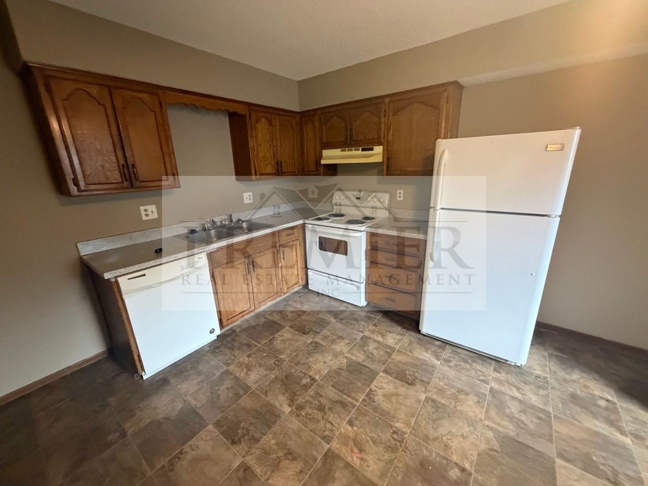 3556 Ne Independence Ave - Photo 6 of 18