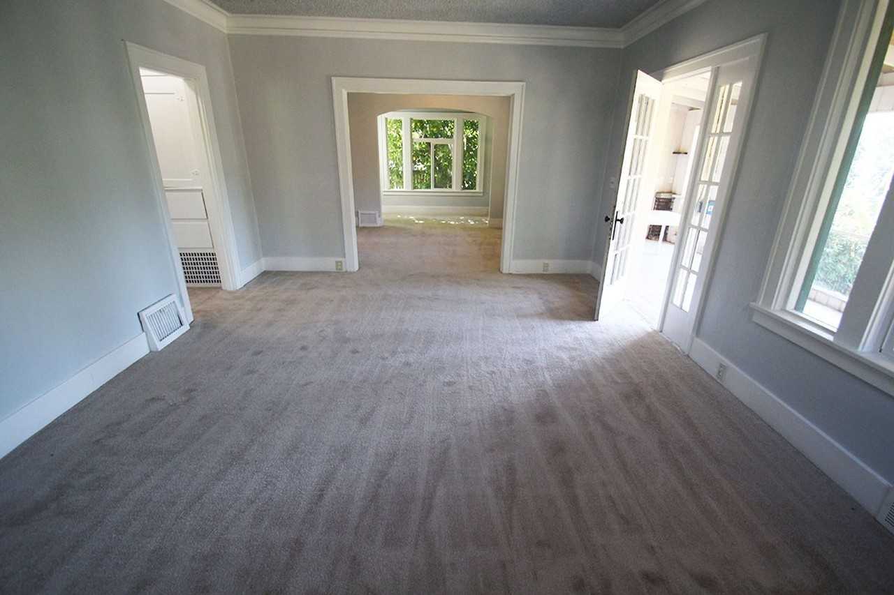18824 Bothell Way Ne - Photo 2 of 16