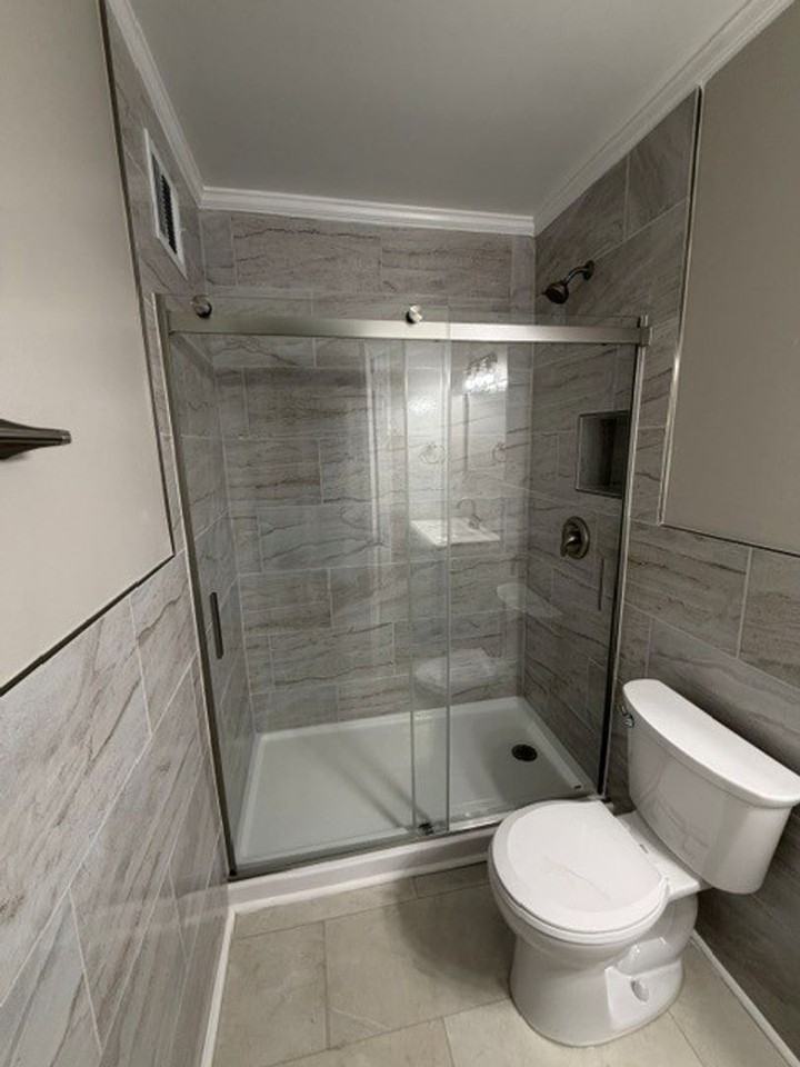 719 Grandin Rd - Photo 6 of 10