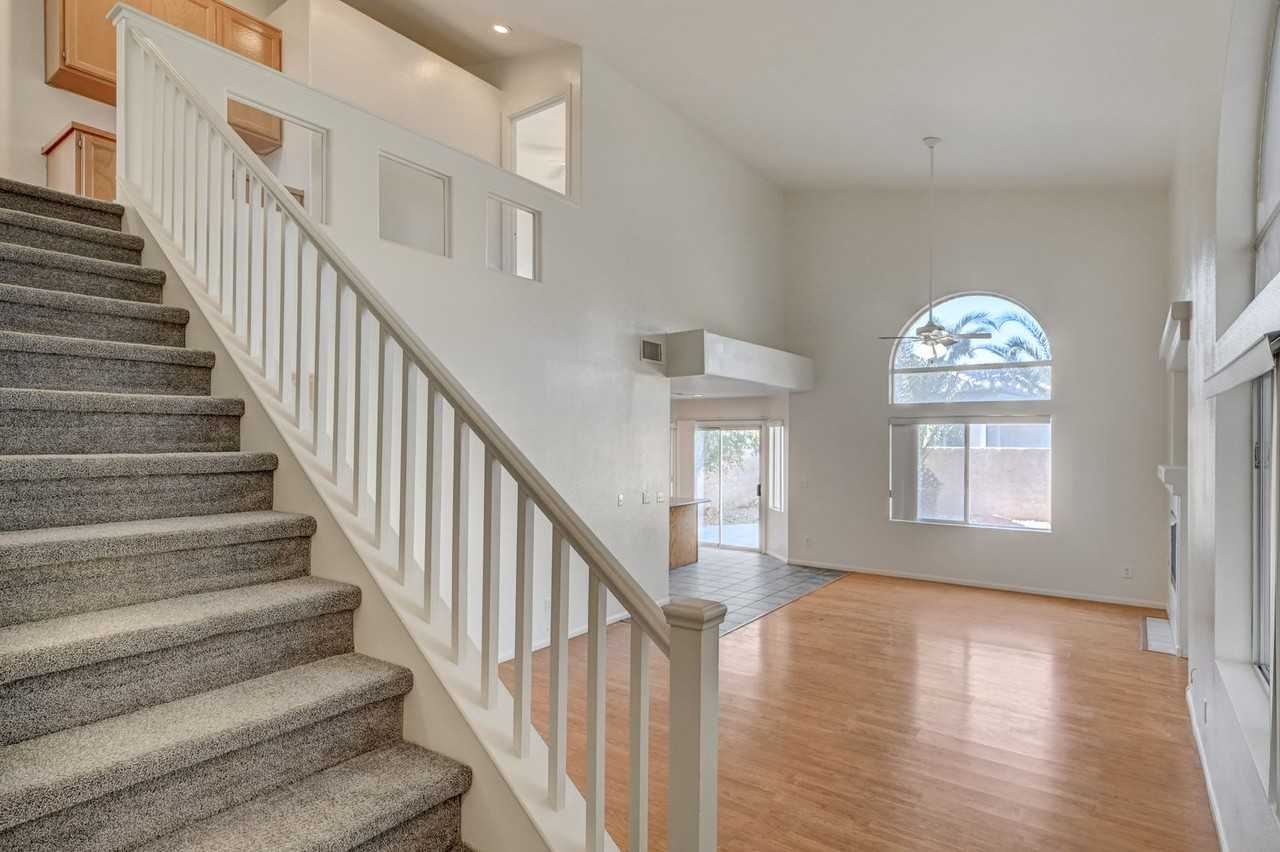 10800 Palatine Ct - Photo 5 of 15