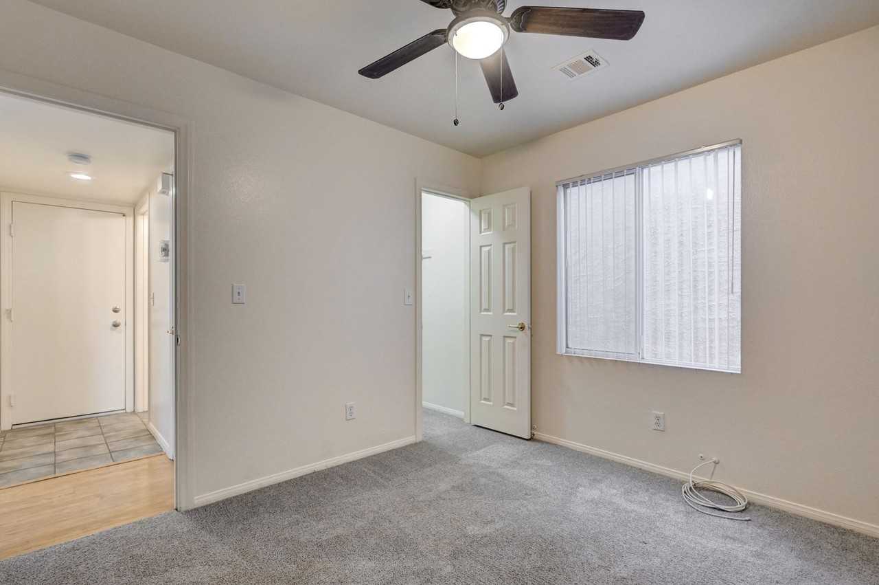 10800 Palatine Ct - Photo 6 of 15