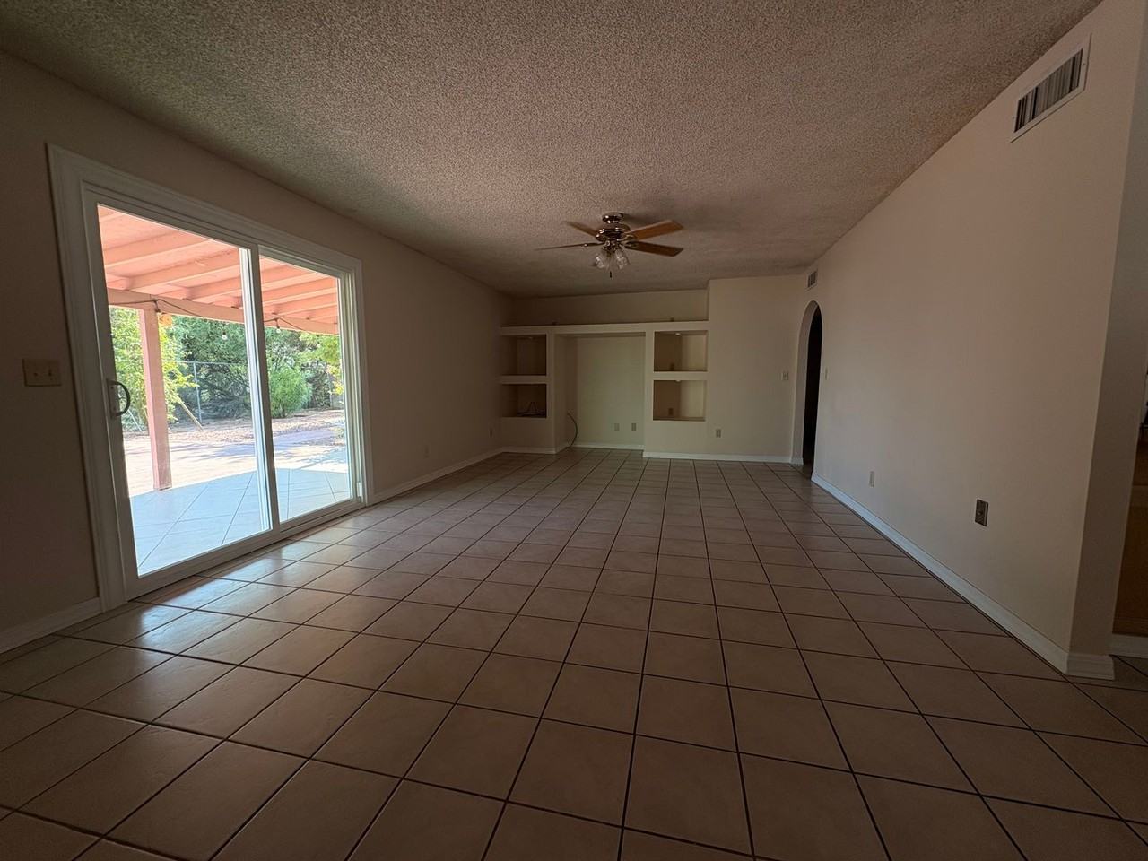 7311 N Iron Bell Pl - Photo 5 of 21