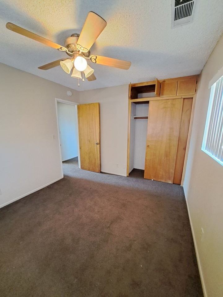9357 Riggins Rd - Photo 6 of 13