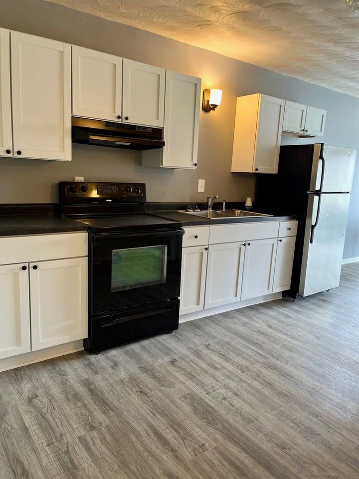 233 Dixie Ave - Photo 4 of 11