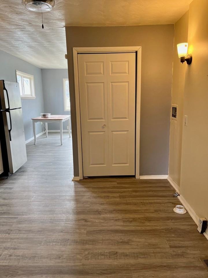 233 Dixie Ave - Photo 5 of 11