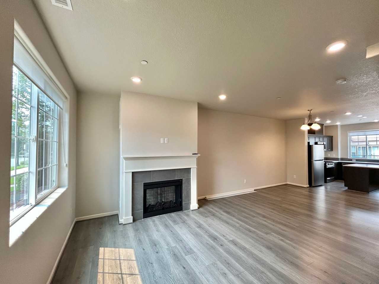 7211 Nw Eleanor Ave - Photo 6 of 50
