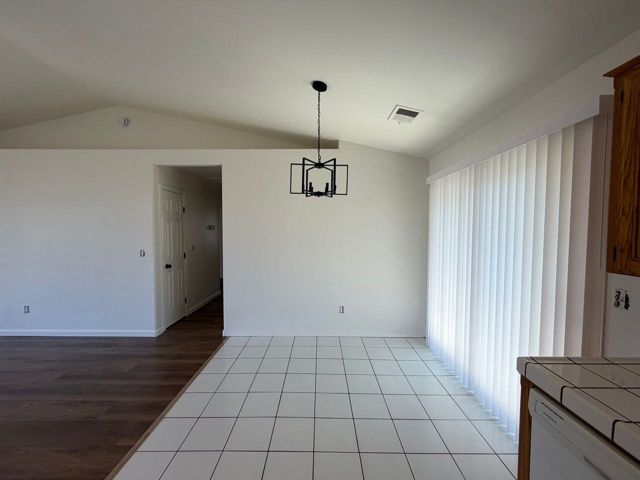 3409 Starside Dr - Photo 5 of 13