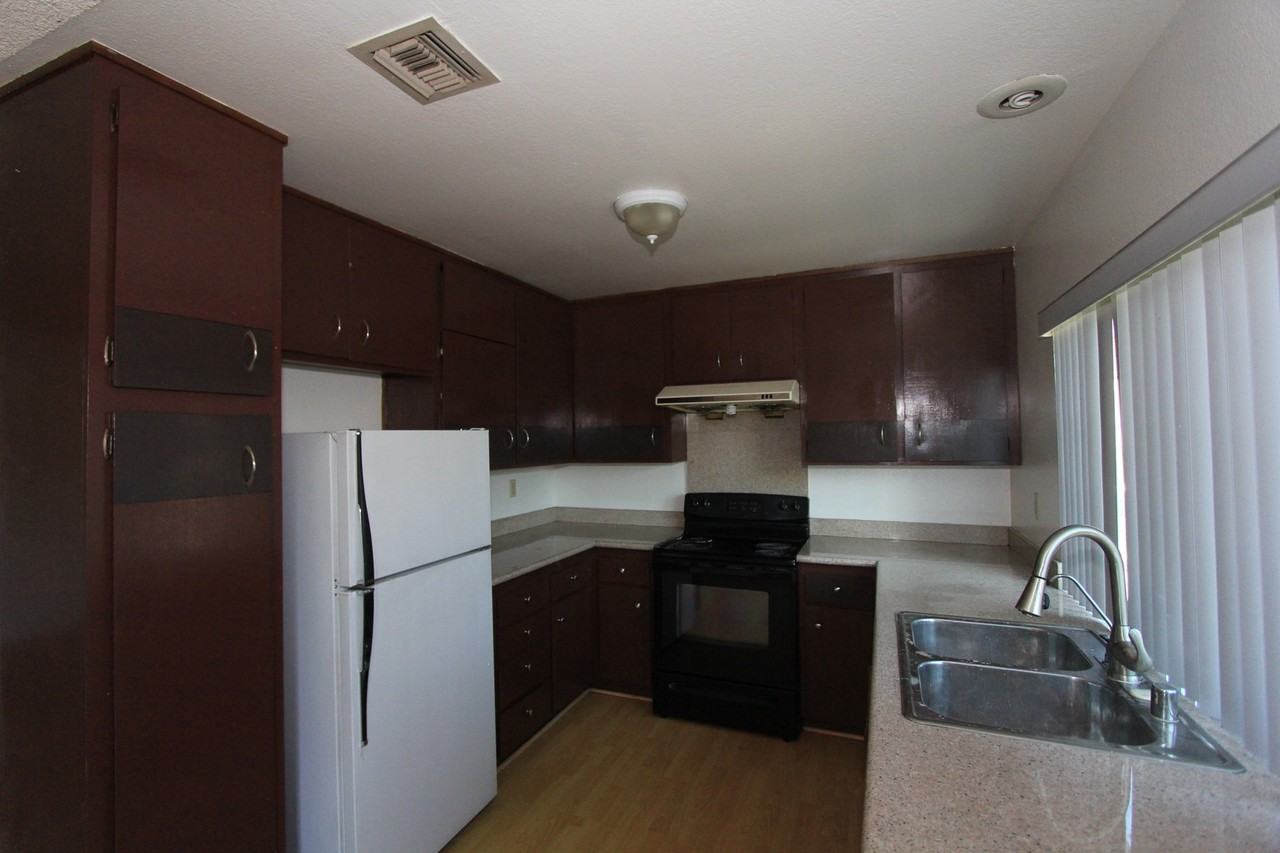 14 El Dorado St #12A - Photo 7 of 13
