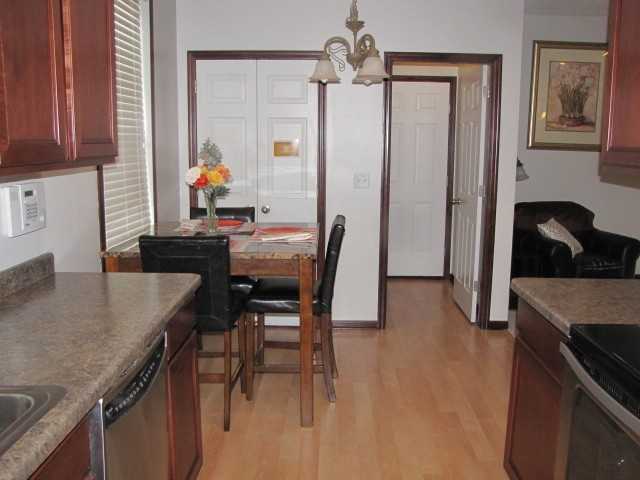 11231 Beechwood Ln - Photo 6 of 17