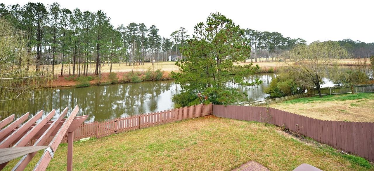 517 Whisper Walk - Photo 3 of 36